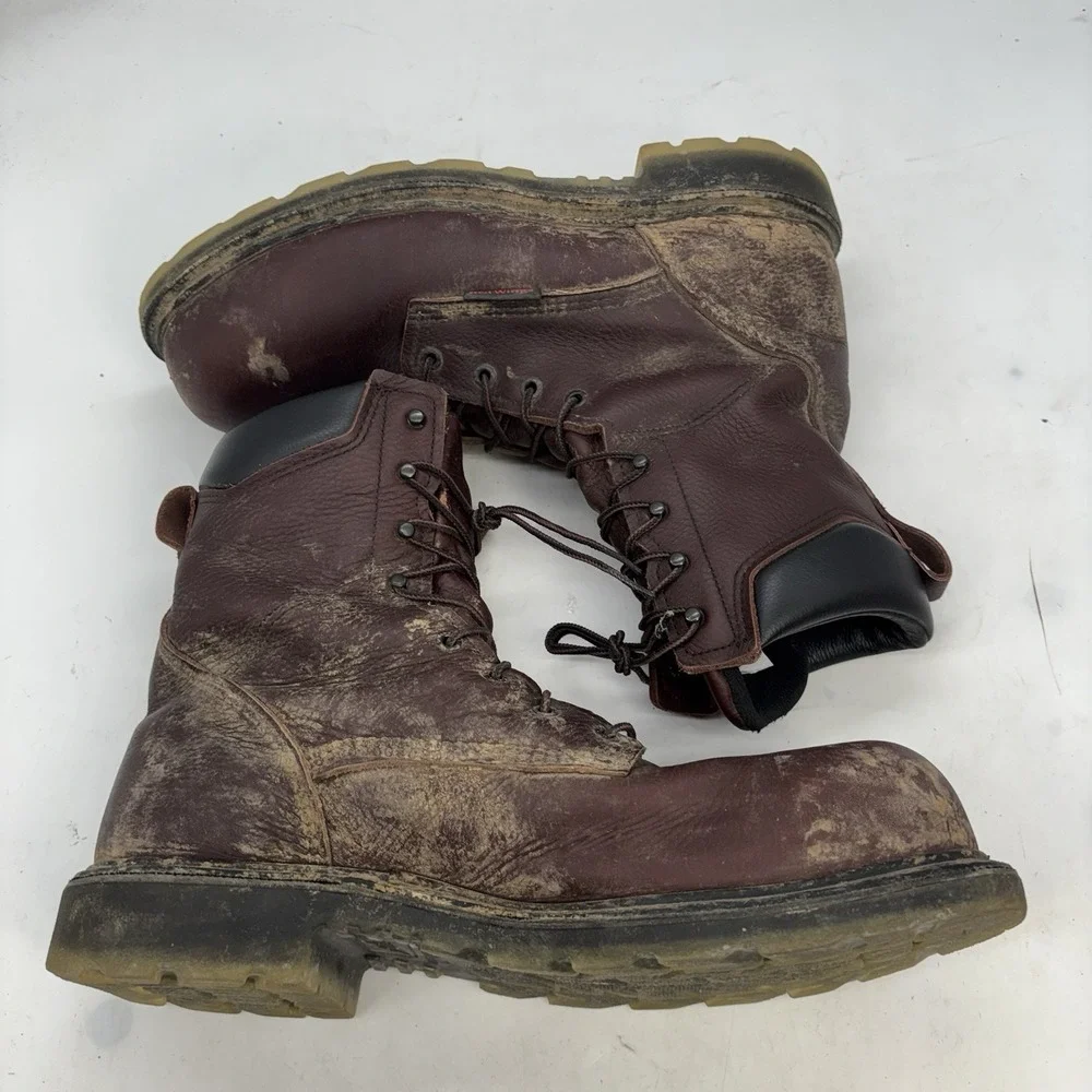 Red Wing Shoes shop confidence